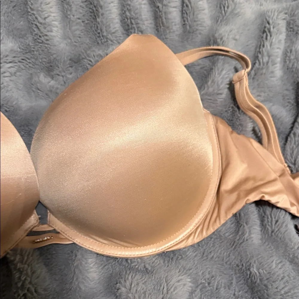 Victoria’s Secret very sexy push-up 34 DDD - Picture 4 of 5